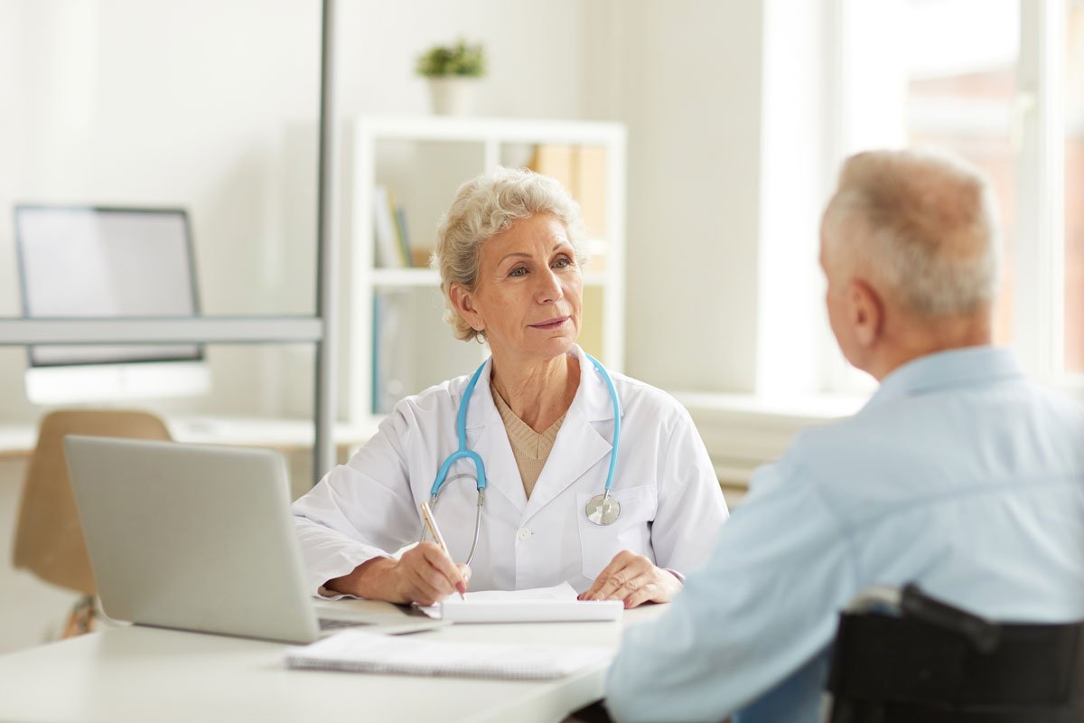 What’s the Difference Between Medicare Advantage and Medicare Supplement Plans?